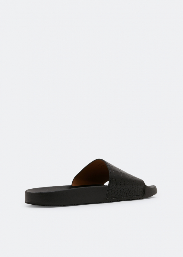 Magnanni Leather slides for Men - Black in Oman | Level Shoes