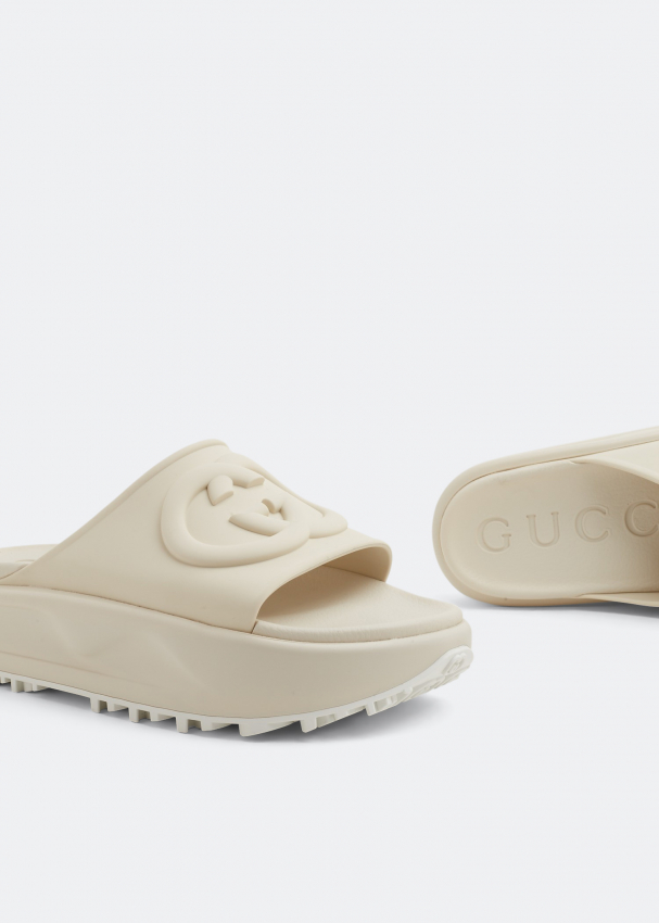 Gucci Interlocking G slide sandals for Women - White in Oman | Level Shoes