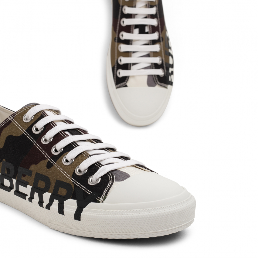 Burberry Larkhall sneakers for Men - Prints in Oman | Level Shoes