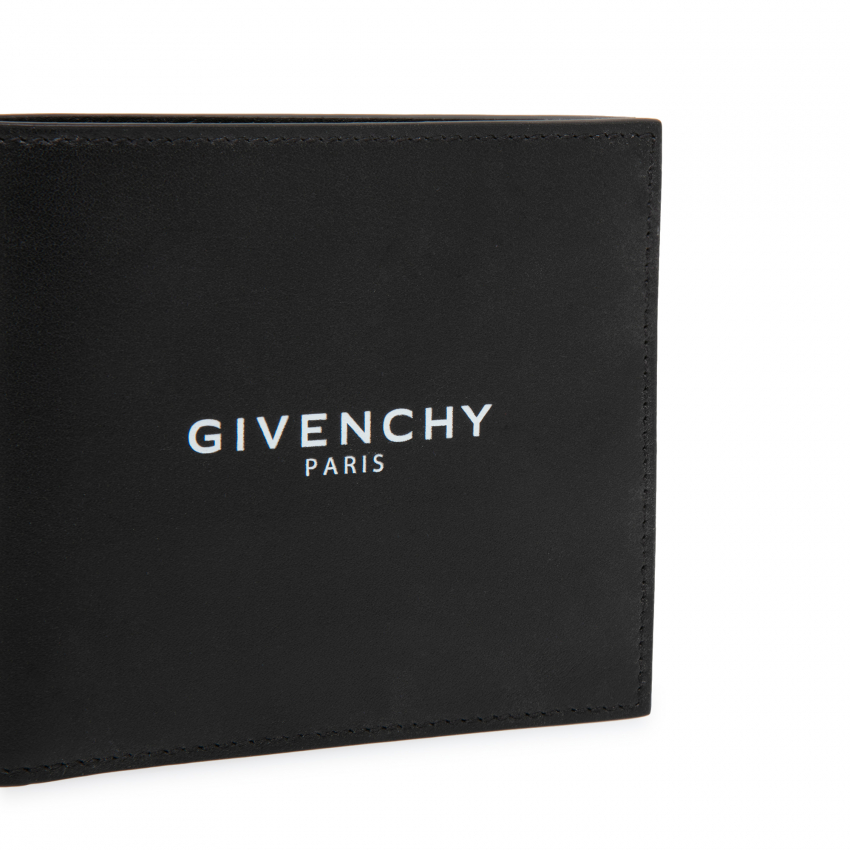 Givenchy Logo bifold wallet for Men - Black in Oman | Level Shoes