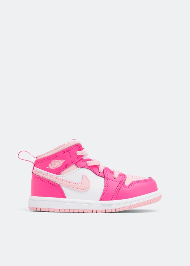 Pink baby best sale air jordans