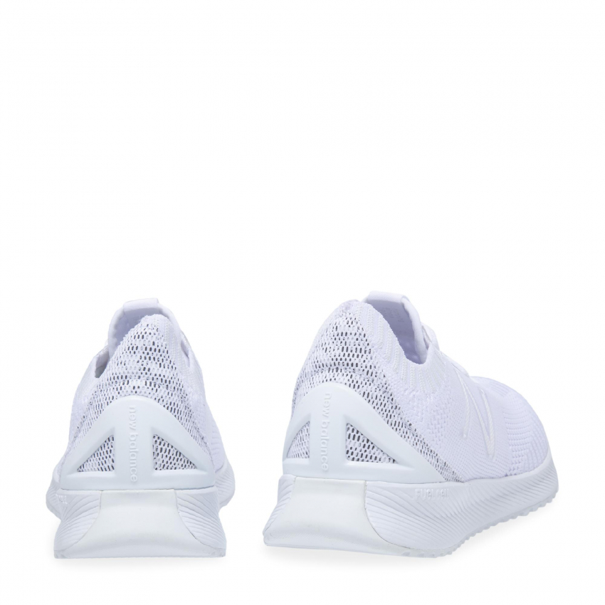 New Balance FuelCell Echolucent running 